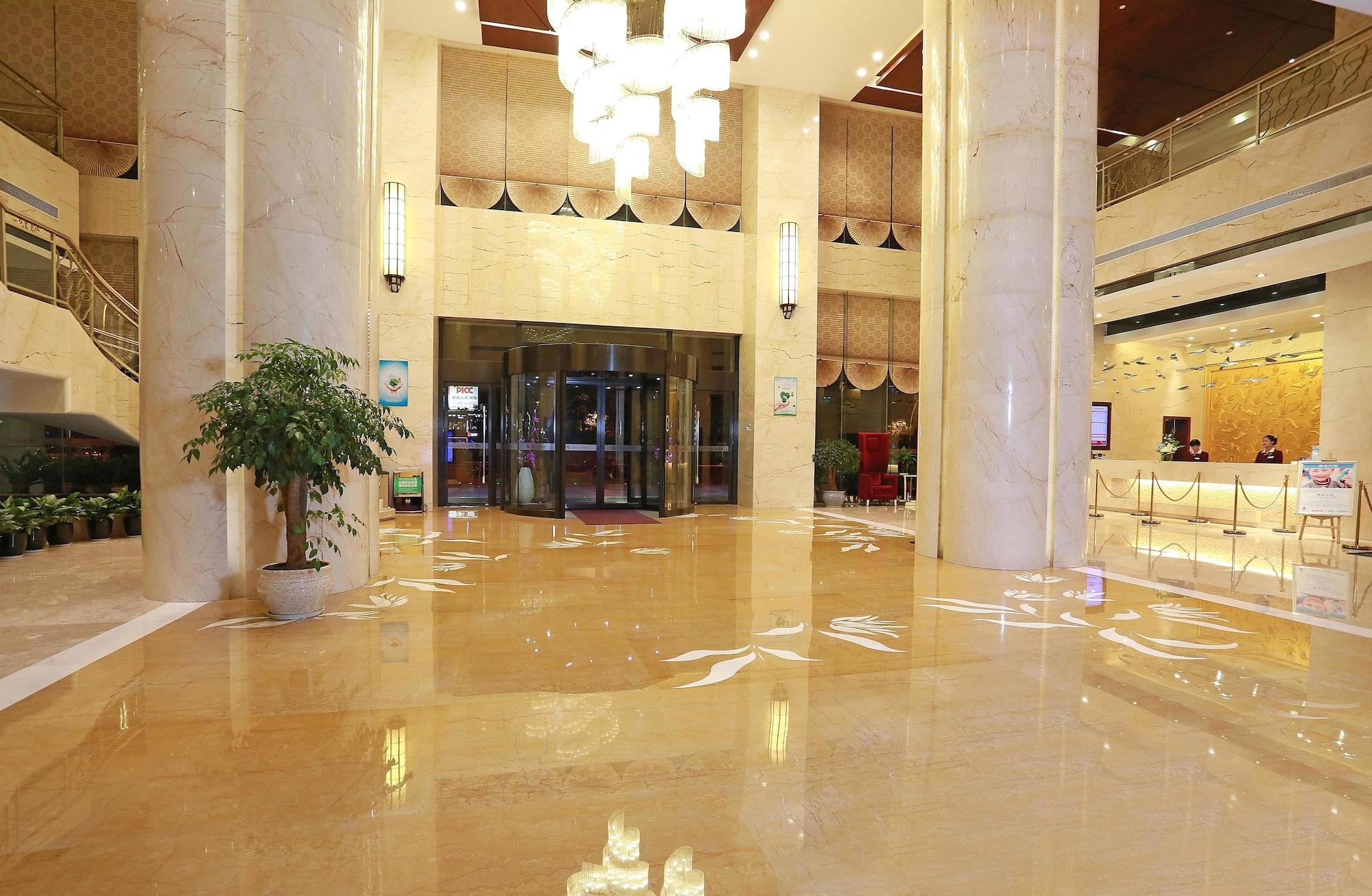ホテル Ramada 竜岩 エクステリア 写真